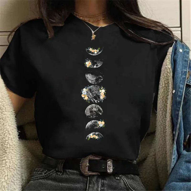 Moon Print T-shirts for Women Harajuku Summer T Shirt New Fashion Black Tops Fun