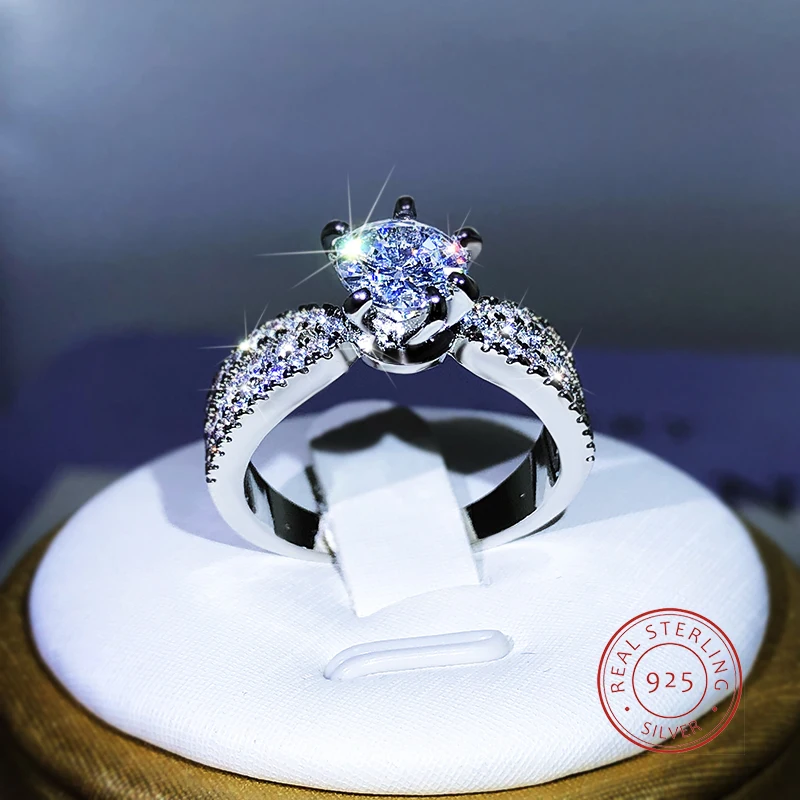 925 Sterling Silver Luxury Sparkling Six-Claw White Zircon Ring For Ladies Party