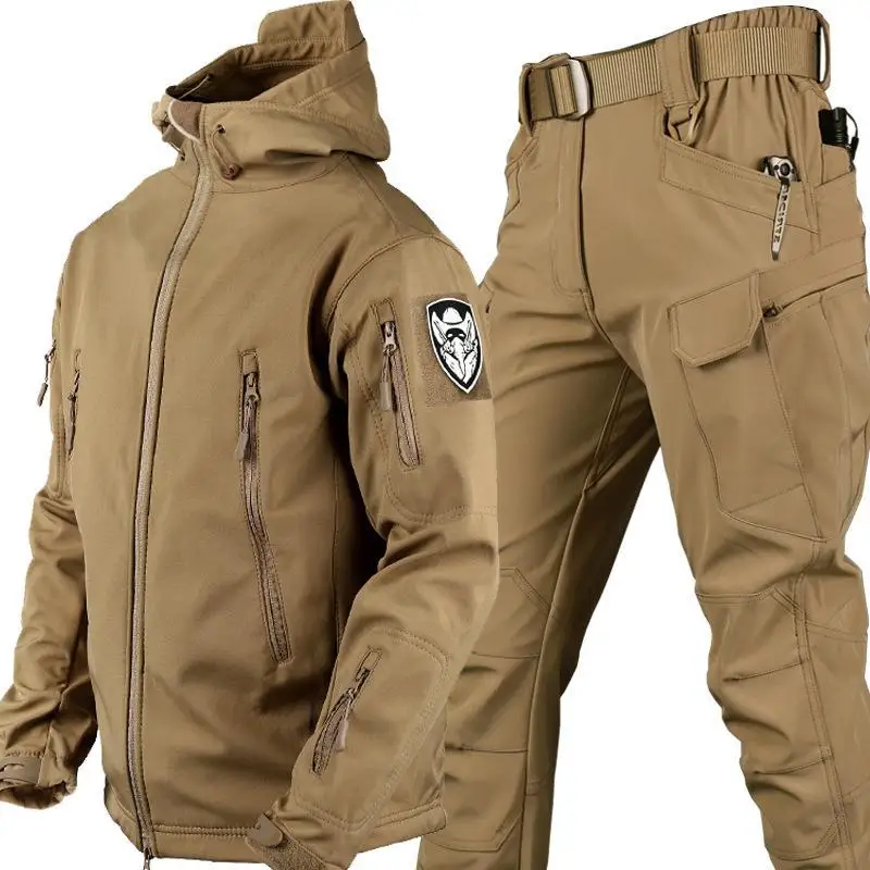 Outdoor Shark Skin Warmth Set Camo Plush Thickened Coat Autumn/Winter Racing Top